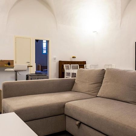 Archivolto Del Teatro Hotel Albenga Exterior foto